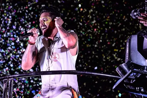 felipe pezzoni no carnaval