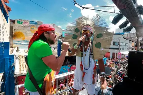 Bell Marques e Carlinhos Brown