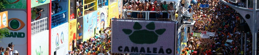 desfile bloco camaleão carnaval de salvador
